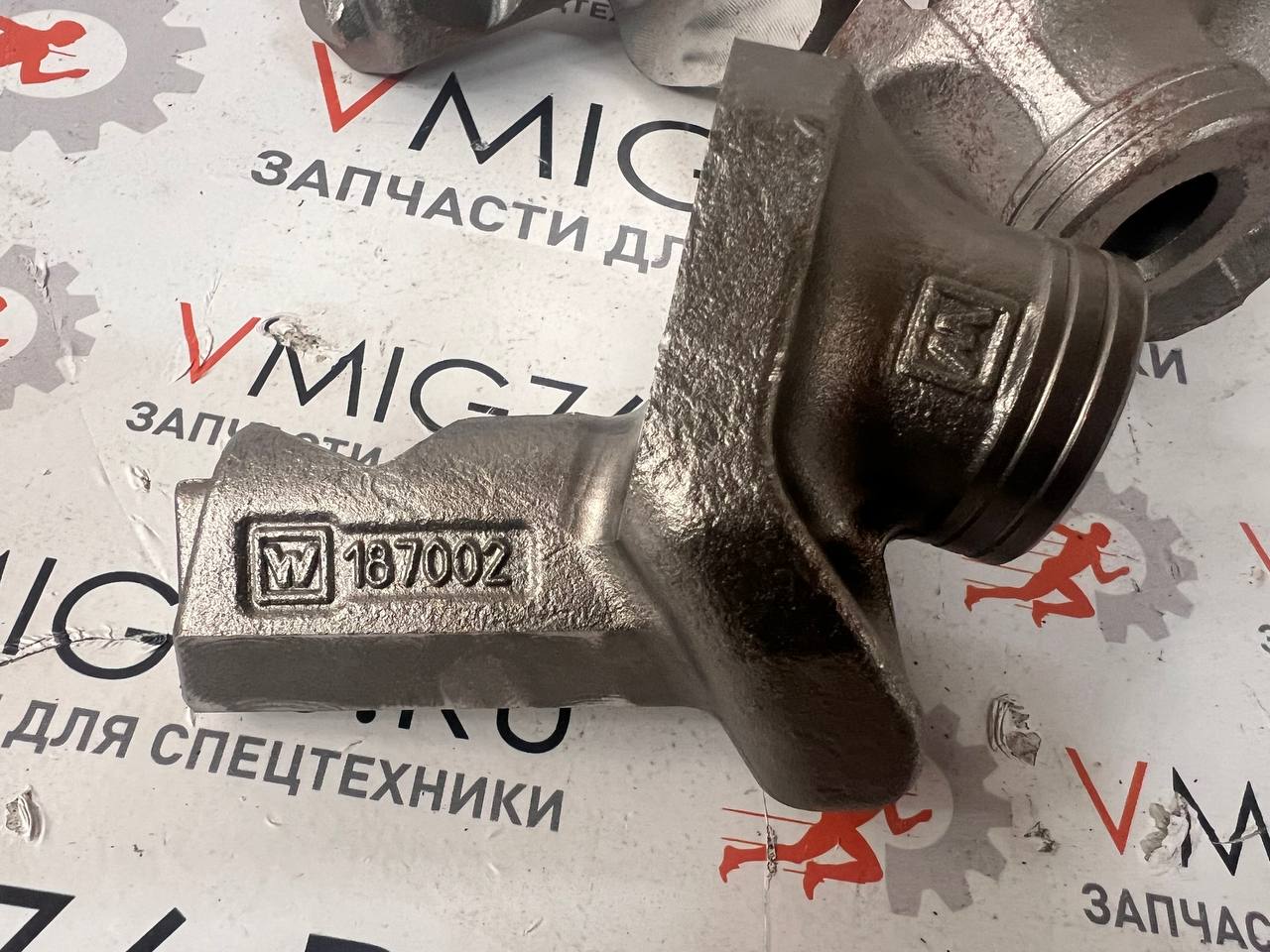 Резцедержатель HT11-R D20 (187002) Резцедержатель HT11-R D20 (187002)